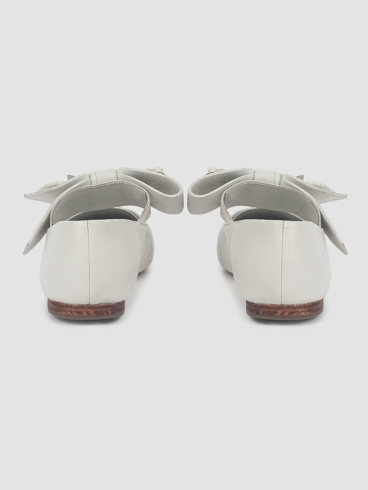 Eveline Ballet Shoes In White