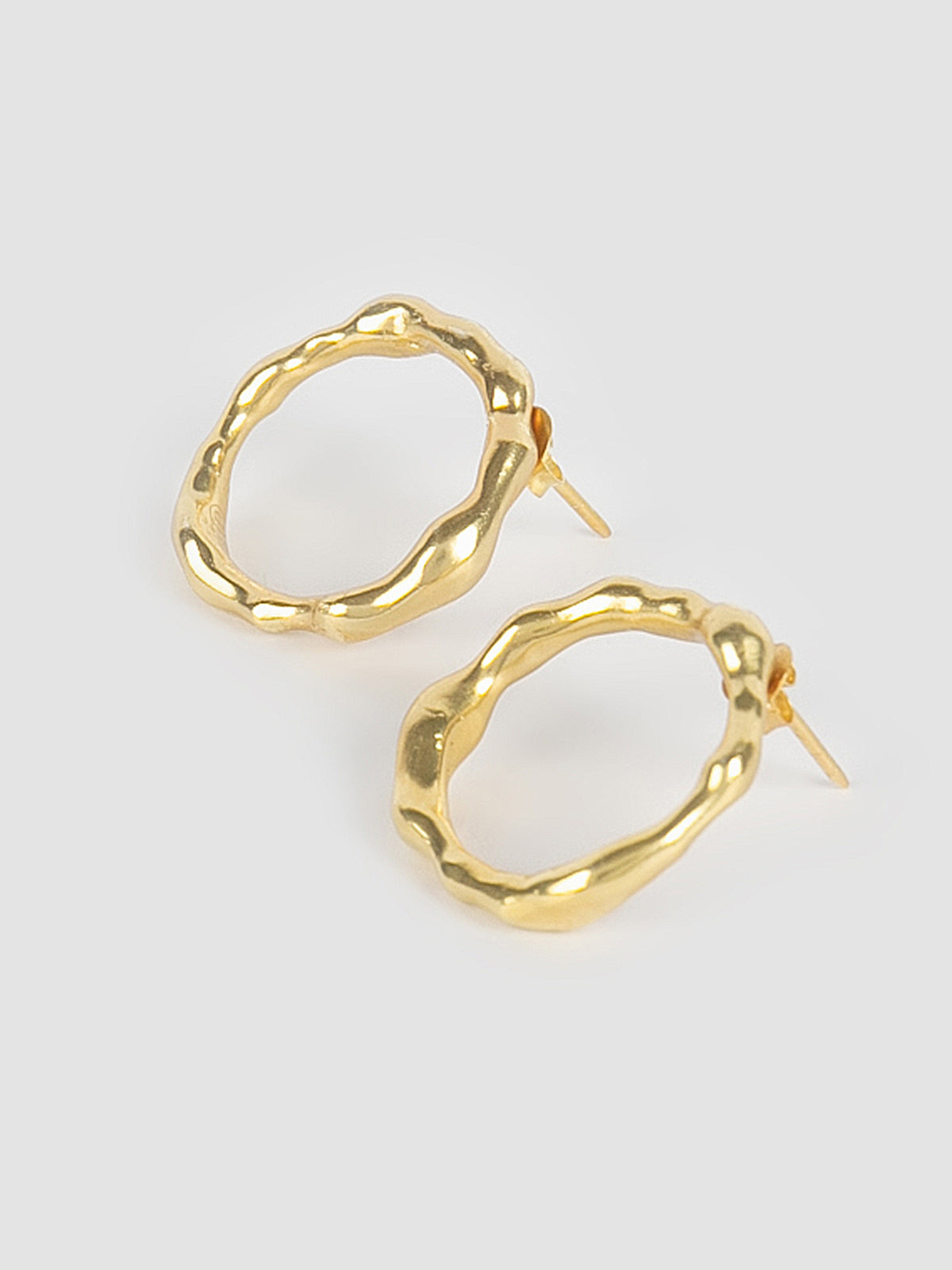 Chuu gold earrings