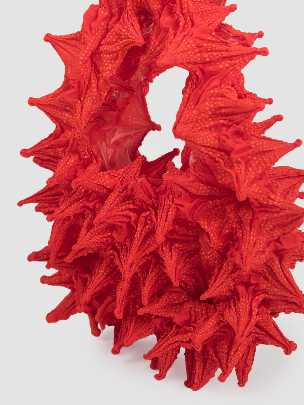 Fugu holly red bucket bag