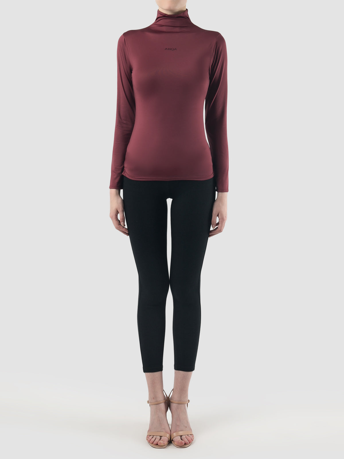 Burgundy turtleneck long-sleeved inner top