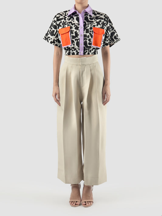 Black-white Edna crop shirt with doodle pattern