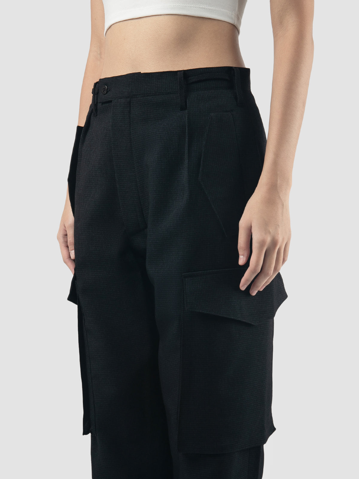 Black Parvati cargo pants