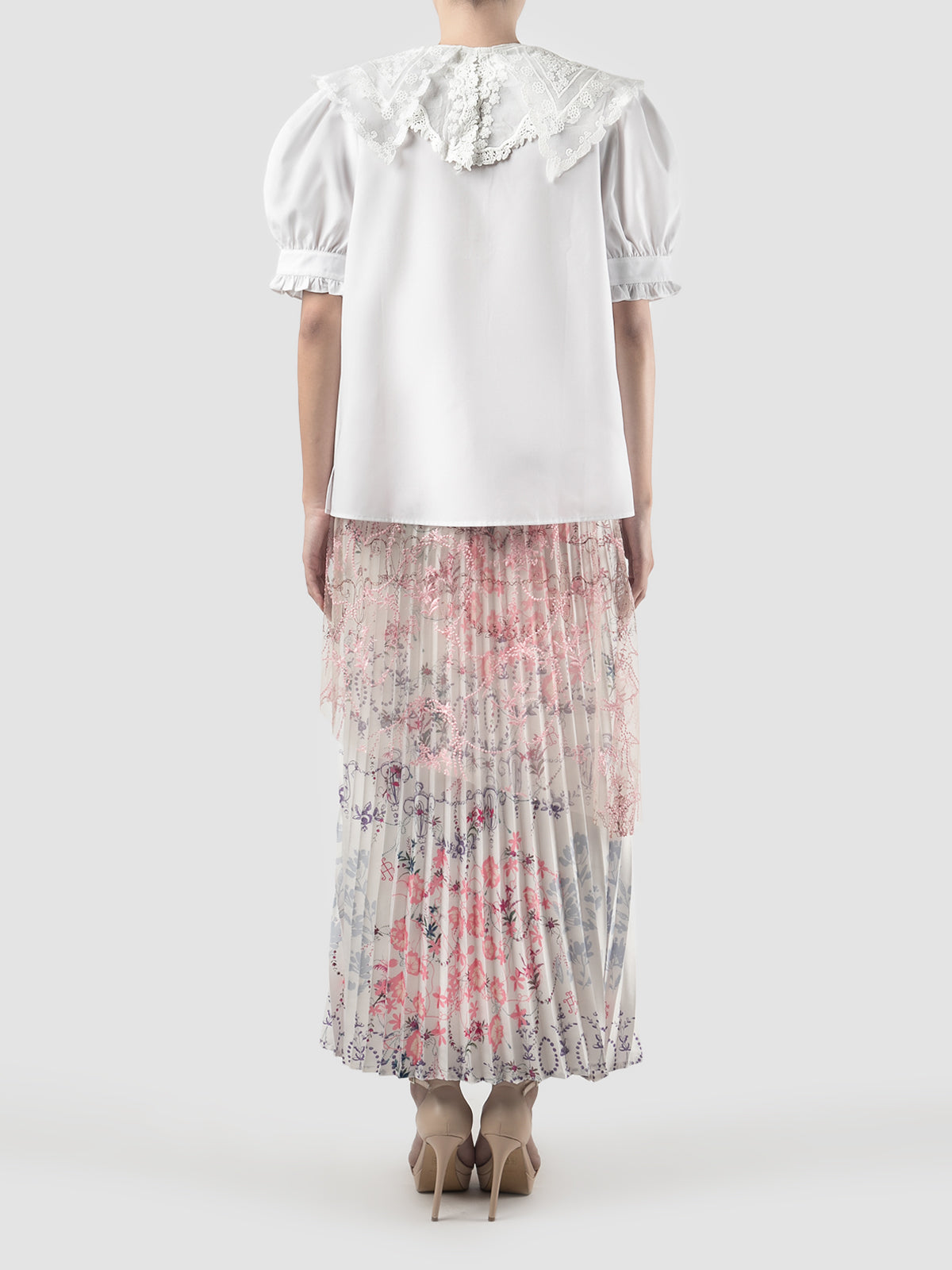 Daksa off white Michelle blouse with embroidered collar