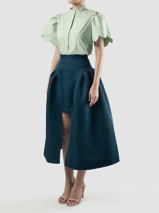 Norway green Biennis shirt with scalloped short sleeves