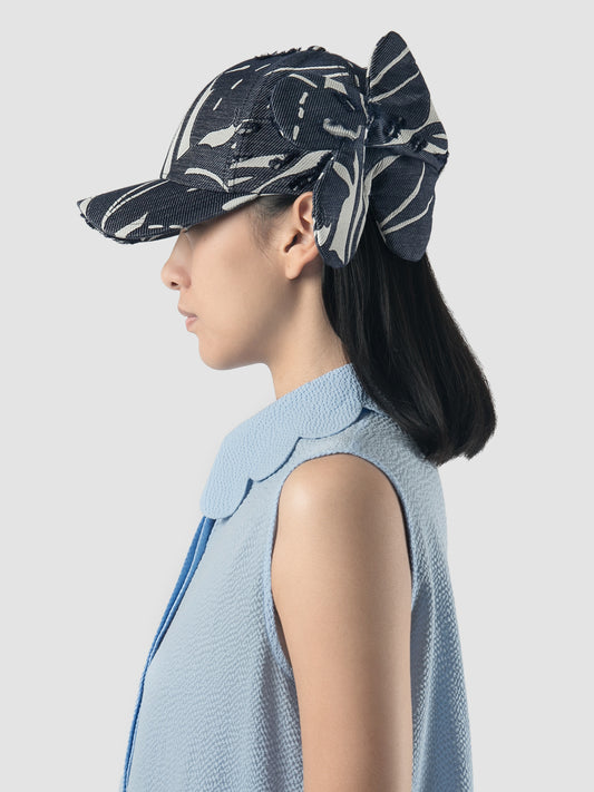 Dark blue Tone cap with scalloped bow