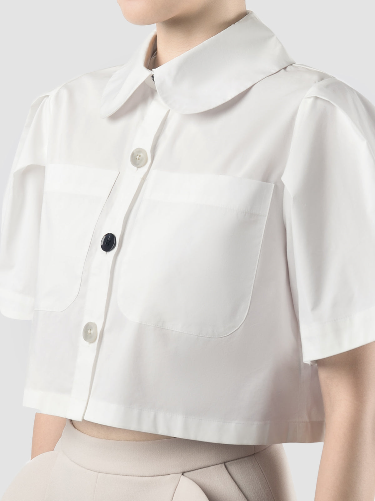 White Vamp cropped shirt
