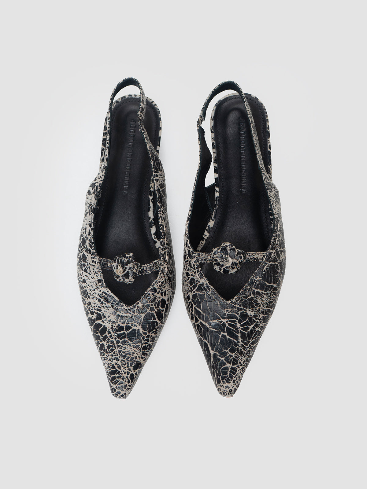 Cracking Beige Valencia Pumps