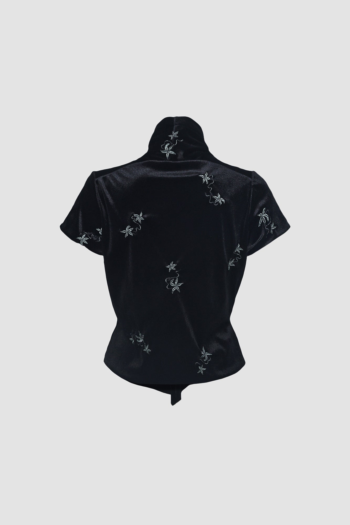 Black Dainty Embroidered Cap Sleeved Kebaya Encim