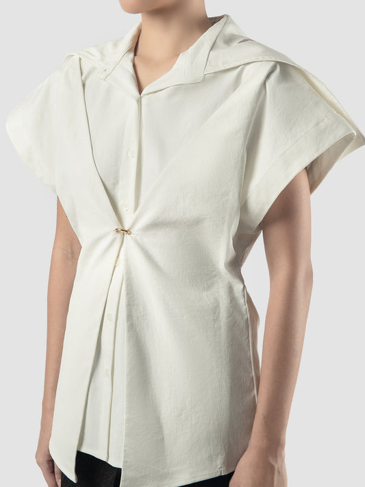 White double-layered top with sailor collar