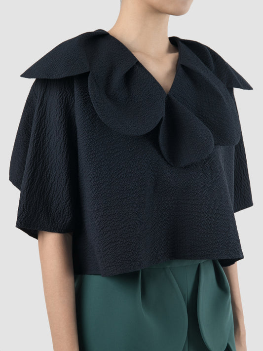 Dames dark blue scalloped blouse