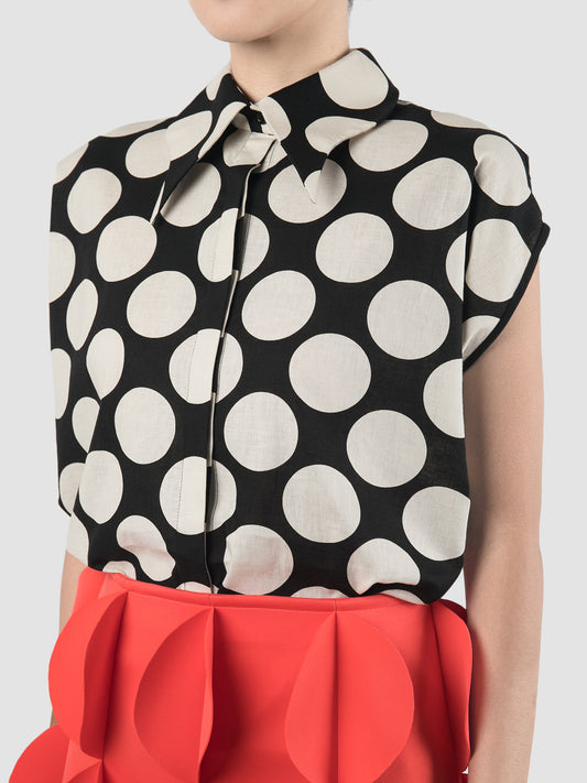 Amica monochromatic white polkadot short sleeved boxy shirt