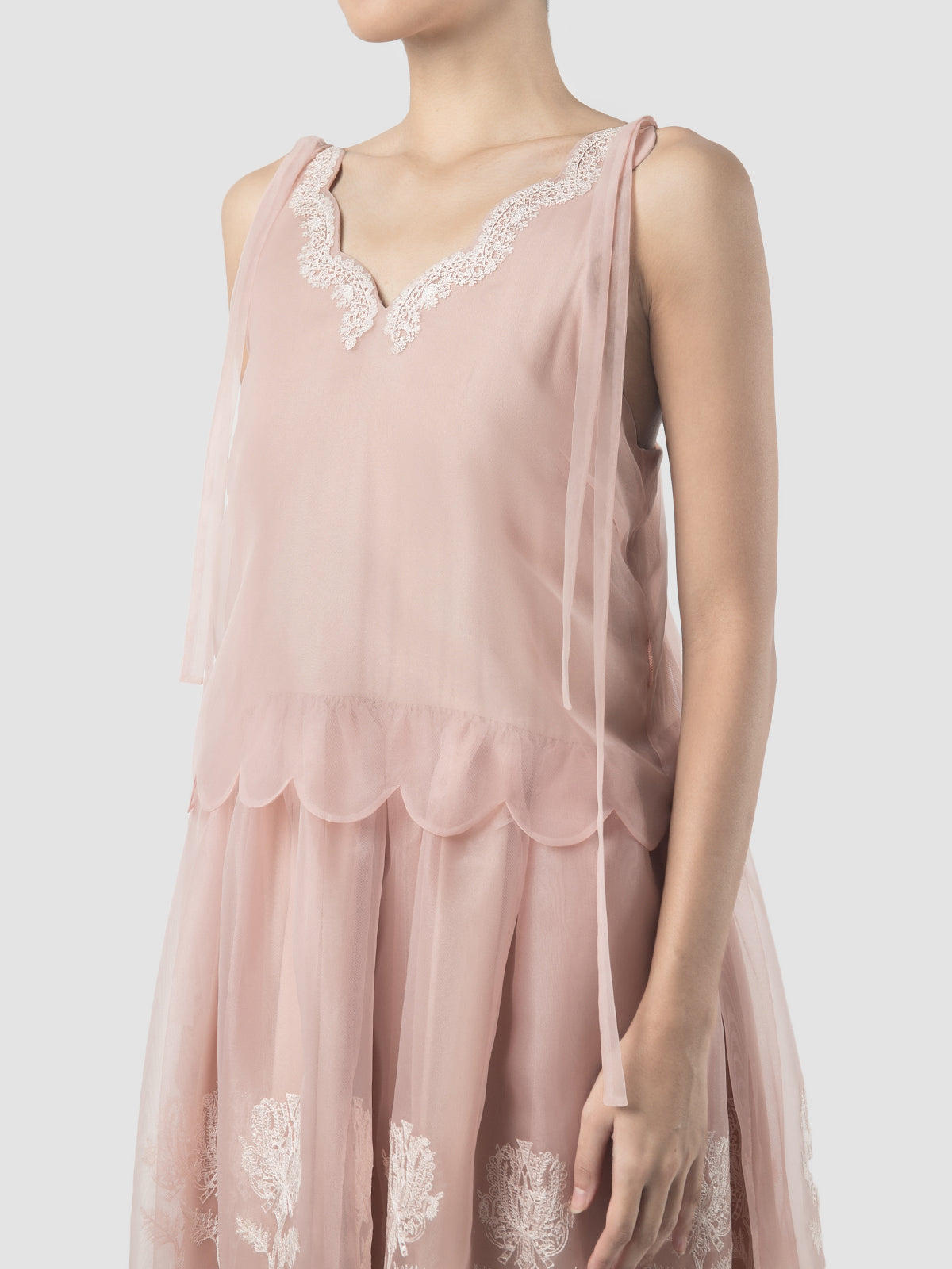Pink scalloped neckline embroidered dress